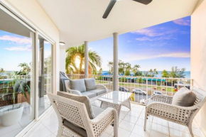 Oceanfront Arafura Abode with Stunning Views, Darwin